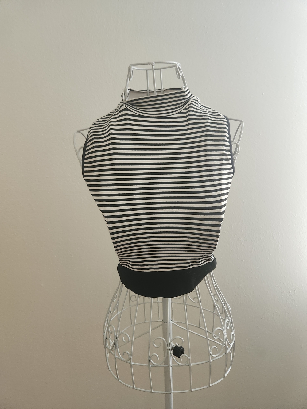 Black & White Striped Mock Neck Crop Top | Super Stretchy
